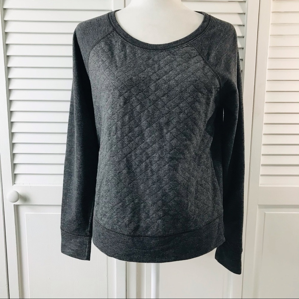 ARRIE Gray Scoop Neck Gray Sweater Size M